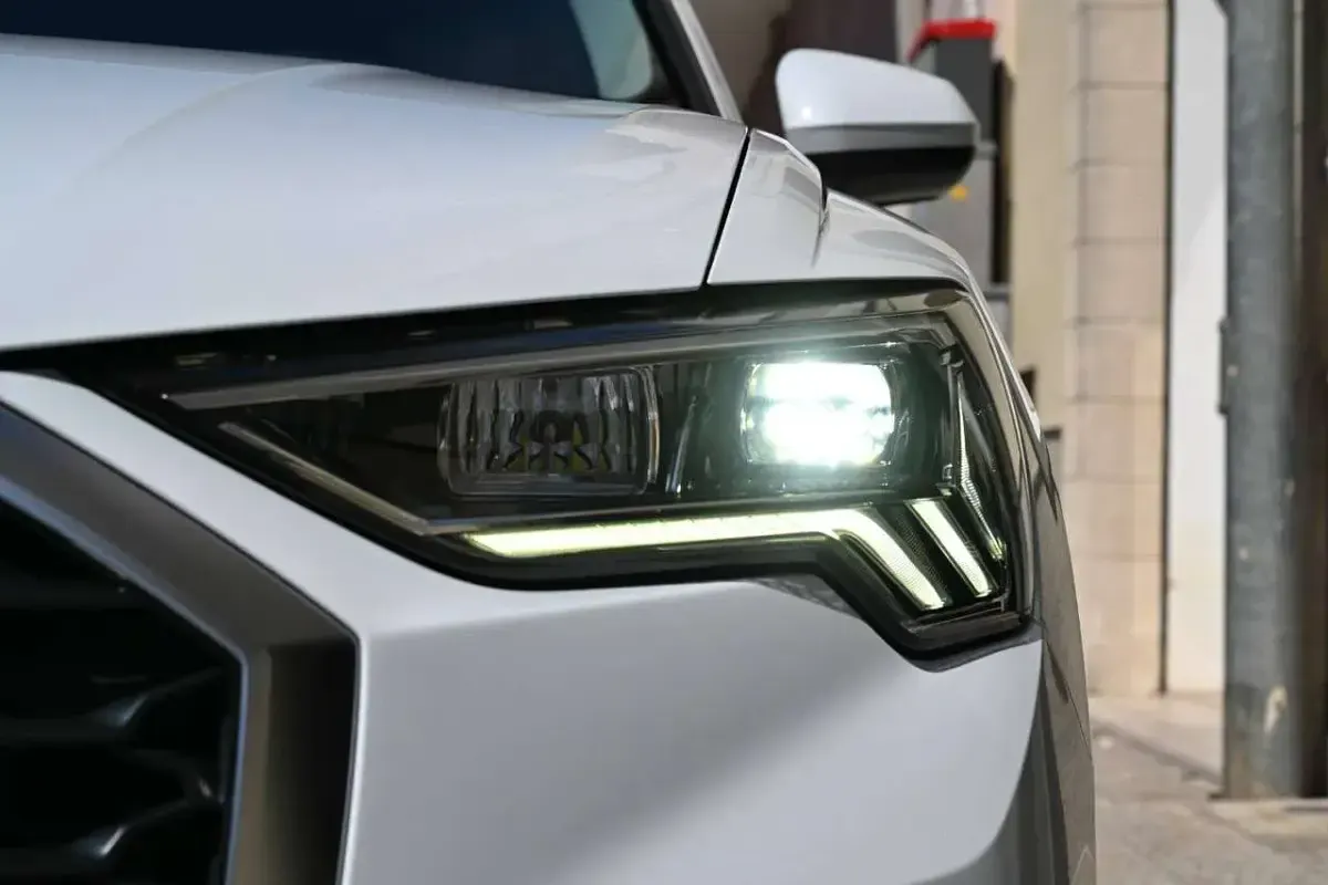Usata Audi Q3 Sportback Ambiente 150 CV (110 kW) 2021 Bianco ghiaccio metall SUV