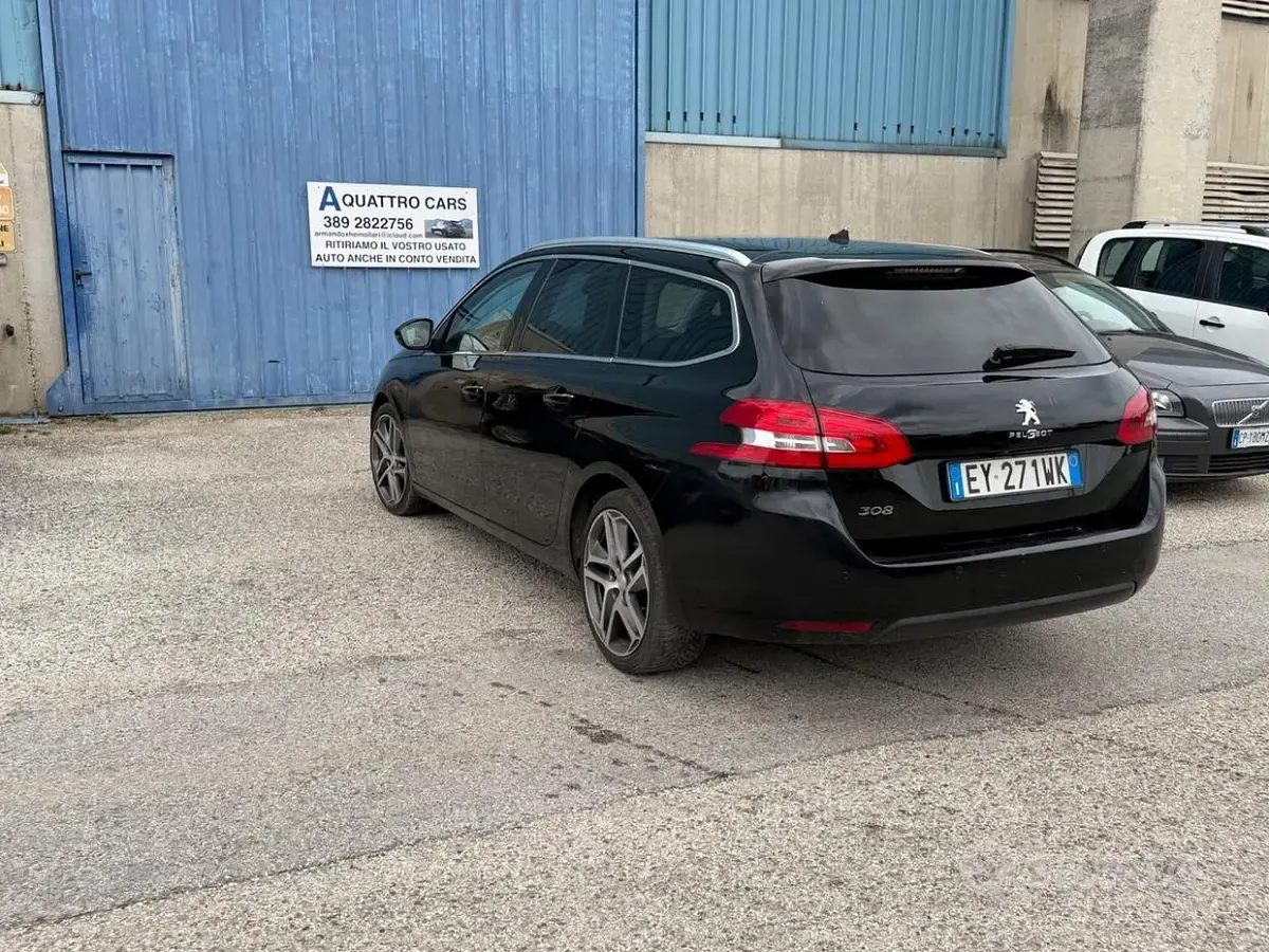Usata Peugeot 308 Allure 120 CV (88 kW) 2015 Nero Station wagon