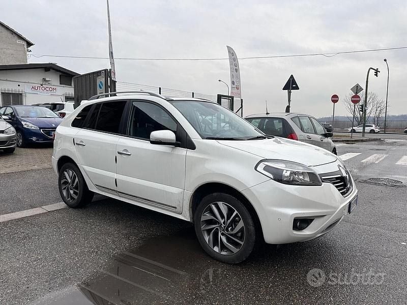 Usata Renault Koleos 175 CV (128 kW) 2013 Bianco SUV