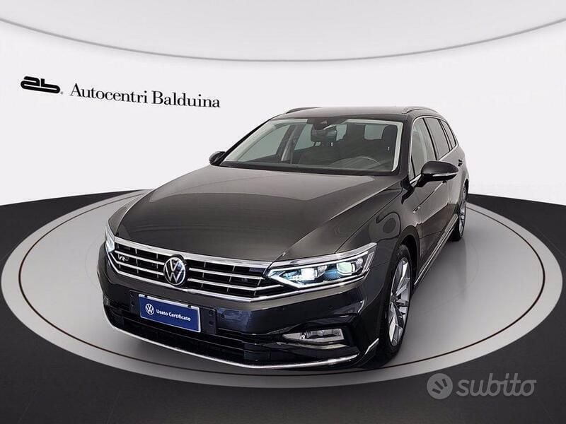 Grigio manganese met Usata 2023 VW Passat Executive Station wagon | 39.900 € (Molto cara) - Immagine 1/4