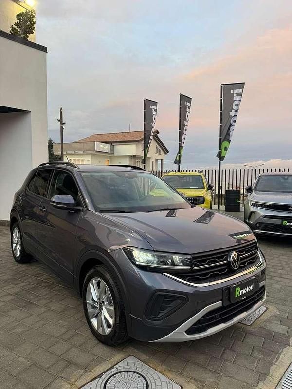 Usata VW T-Cross R-line 116 CV (85 kW) 2025 Other SUV