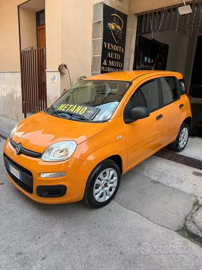 Usata Fiat Panda Lounge 84 CV (61 kW) 2020 Arancione Utilitaria