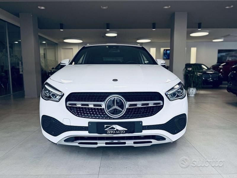 Usata Mercedes GLA180 AMG 117 CV (86 kW) 2023 Bianco SUV