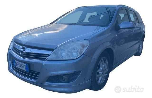 Usata Opel Astra Cosmo 150 CV (110 kW) 2008 Grigio Station wagon