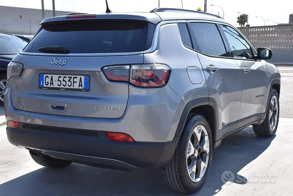 Usata Jeep Compass Limited 120 CV (88 kW) 2020 Grigio SUV