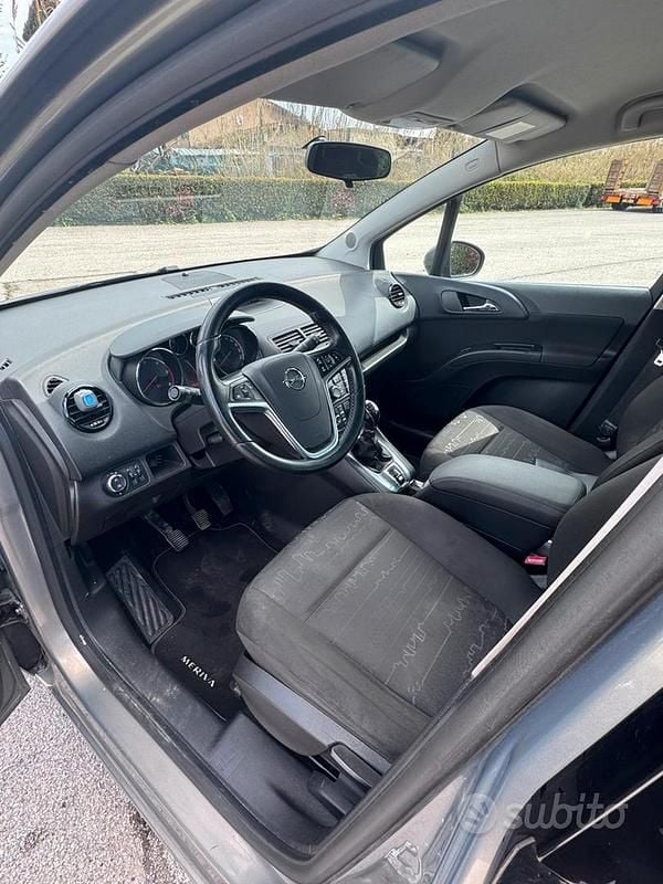 Usata Opel Meriva 95 CV (69 kW) 2011 Grigio Monovolume