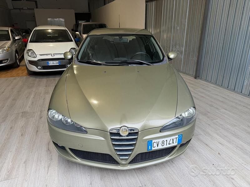 Usata Alfa Romeo 147 Exclusive 116 CV (85 kW) 2006 Verde Utilitaria