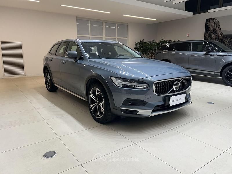Usata Volvo V90 CC Core 235 CV (172 kW) 2022 Other Station wagon