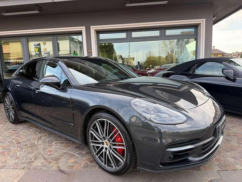 Usata Porsche Panamera Sport 421 CV (309 kW) 2016 Grigio vulcano metallizzato Utilitaria