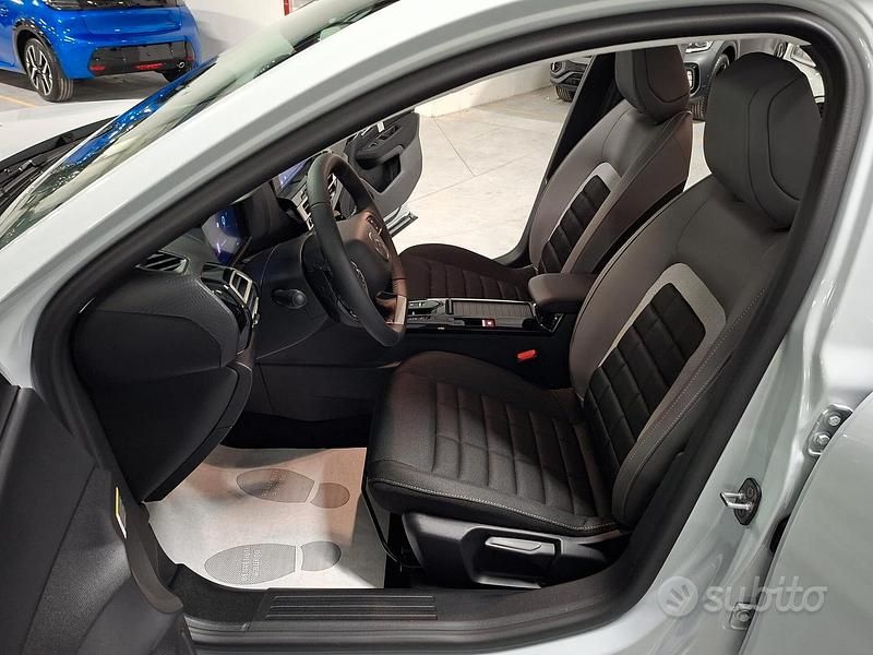 Nuova Citroën C4 PureTech 130 CV (95 kW) 2025 Bianco Berlina