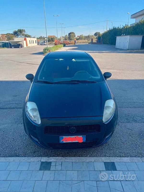 Nero Usata 2006 Fiat Punto Due volumi | 4000 € - Immagine 1/4