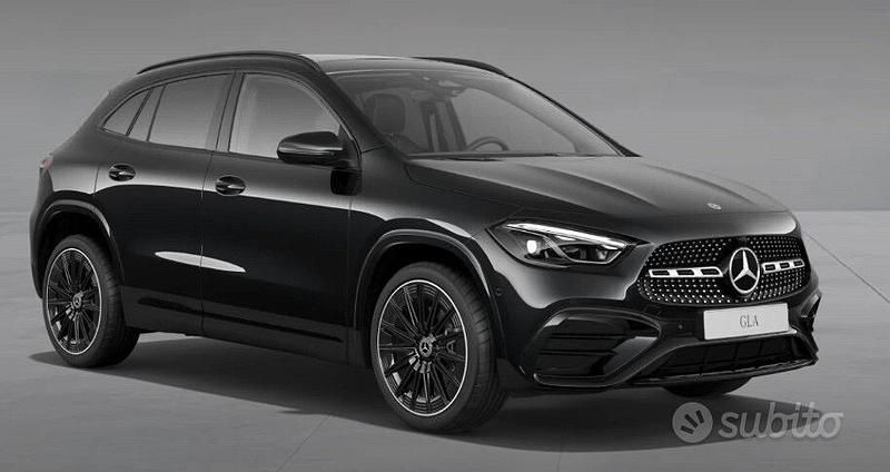 Nuova Mercedes GLA200 AMG line 2025 Nero SUV
