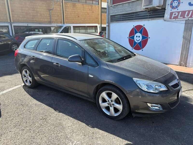 Other Usata 2011 Opel Astra Elegance Station wagon | 5900 € (Buon prezzo) - Immagine 1/4