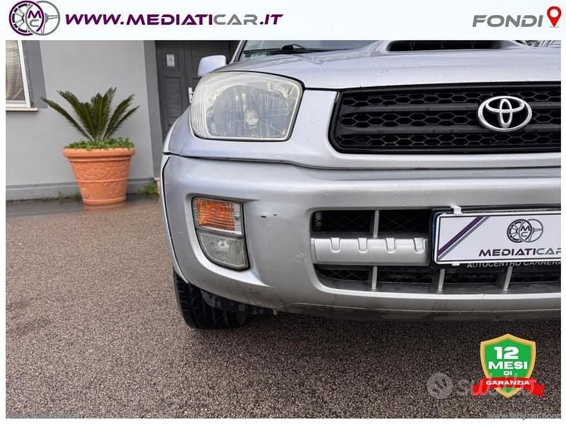 Usata Toyota RAV4 Sol 116 CV (85 kW) 2002 Grigio SUV