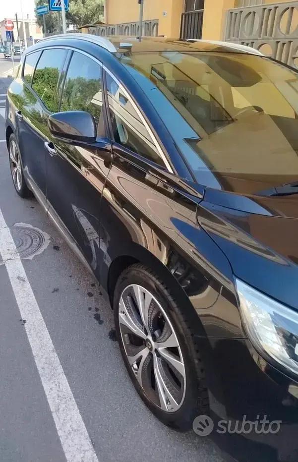 Usata Renault Grand Scénic IV Zen 110 CV (80 kW) 2017 Nero Monovolume