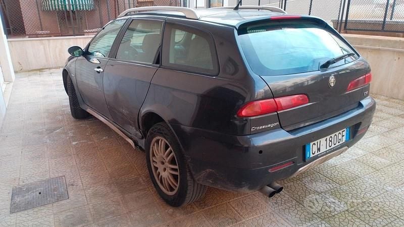 Usata Alfa Romeo Crosswagon 150 CV (110 kW) 2004 Grigio Station wagon