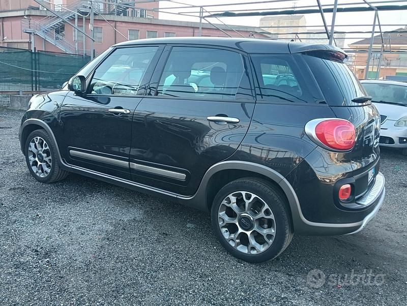 Usata Fiat 500L Trekking 105 CV (77 kW) 2014 Nero Monovolume