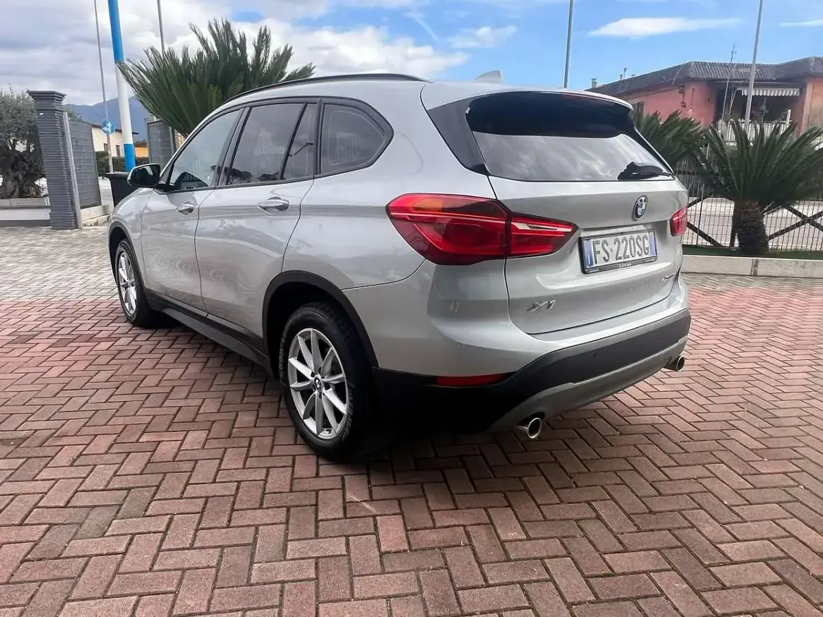 Usata BMW X1 150 CV (110 kW) 2018 Argento SUV