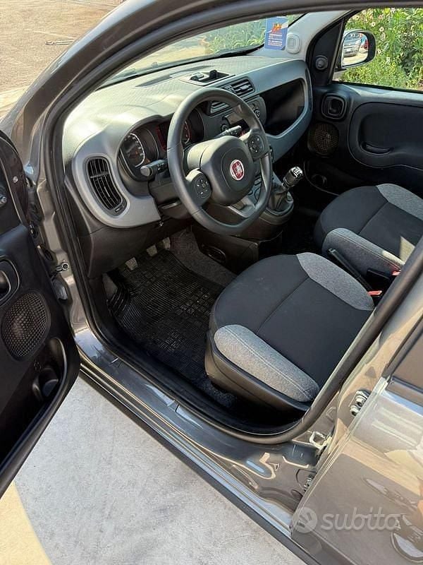 Usata Fiat Panda City Life 70 CV (51 kW) 2022 Grigio Utilitaria