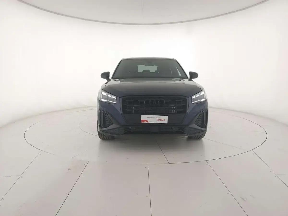 Nuova Audi Q2 S-Line 150 CV (110 kW) 2026 Blu navarra metallizzato SUV