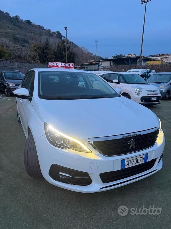 Usata Peugeot 308 Allure 131 CV (96 kW) 2021 Bianco Berlina