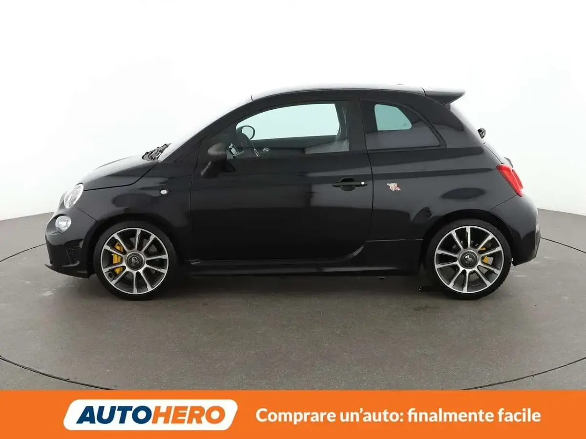 Usata Abarth 695 Turismo 179 CV (131 kW) 2024 Nero Utilitaria