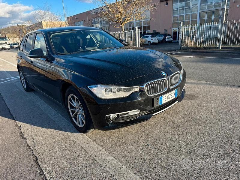 Begagnad BMW 320 163 HK (119 kW) 2014 Svart Kombi
