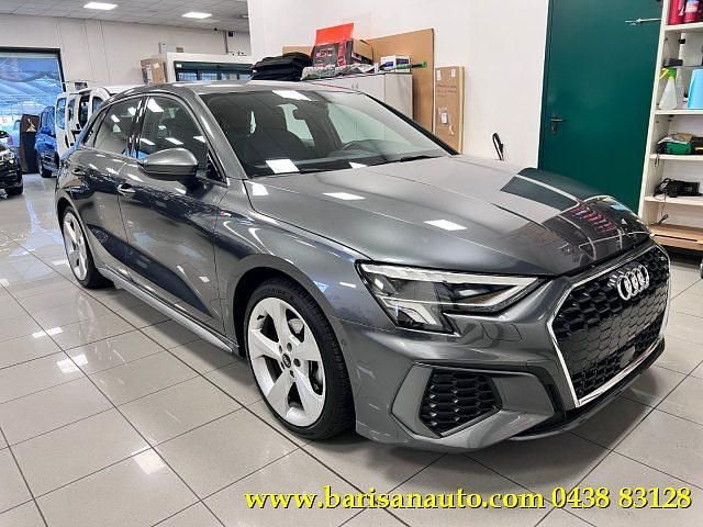 Usata Audi A3 e-tron S-Line 150 CV (110 kW) 2024 Grigio scuro Utilitaria