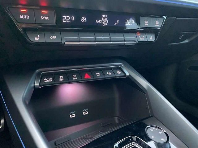 Usata Audi RS3 Ambiente 400 CV (294 kW) 2024 Verde Berlina