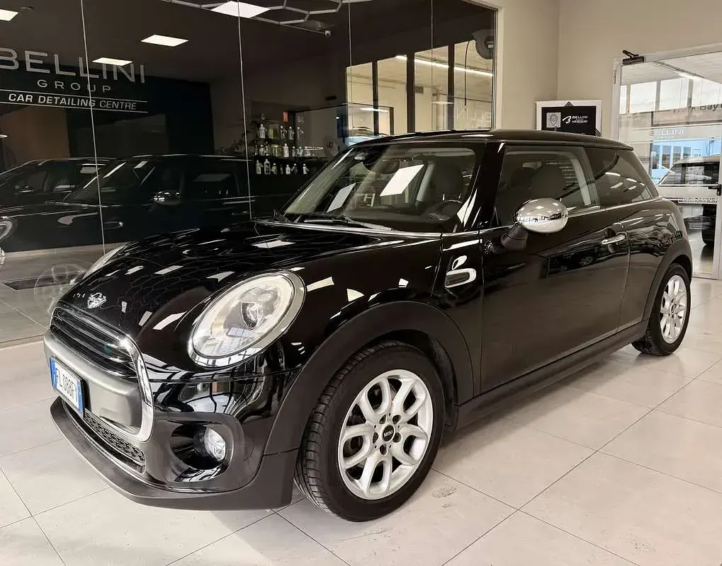 Usata Mini One D Hype 95 CV (69 kW) 2017 Nero Utilitaria