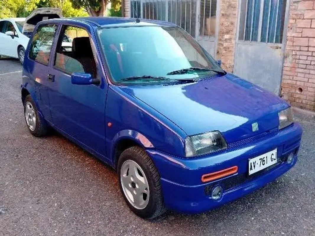 Usata Fiat Cinquecento 54 CV (39 kW) 1997 Bluazzurro Utilitaria
