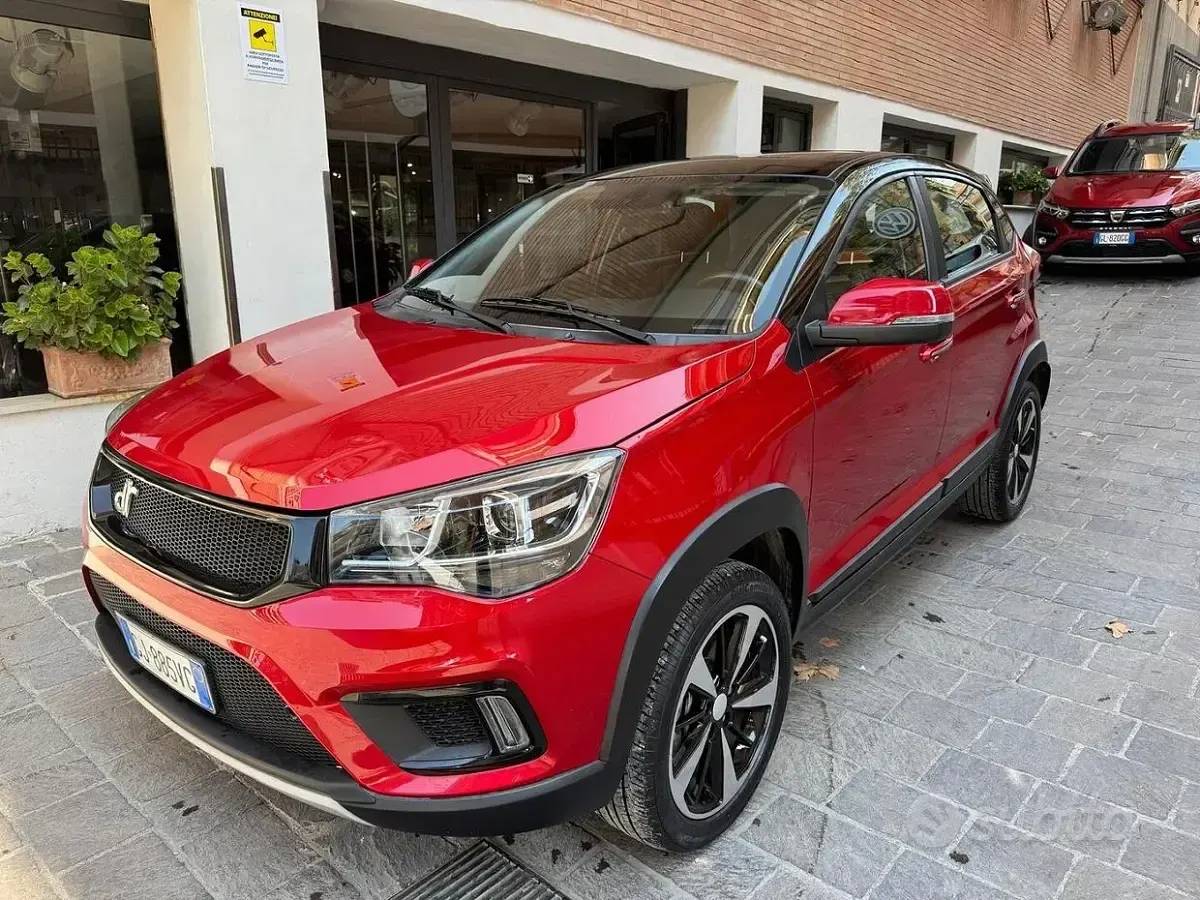 Usata DR DR 3.0 117 CV (86 kW) 2023 Rosso SUV