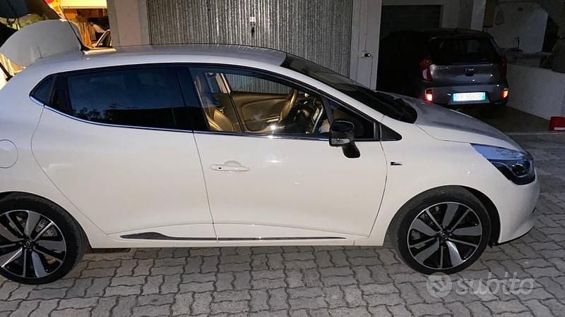 Usata Renault Clio IV 90 CV (66 kW) 2016 Utilitaria