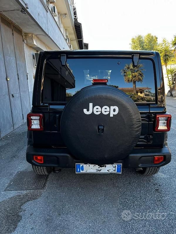 Usado Jeep Wrangler 80th Anniversary 272 HP (200 kW) 2021 Preto SUV