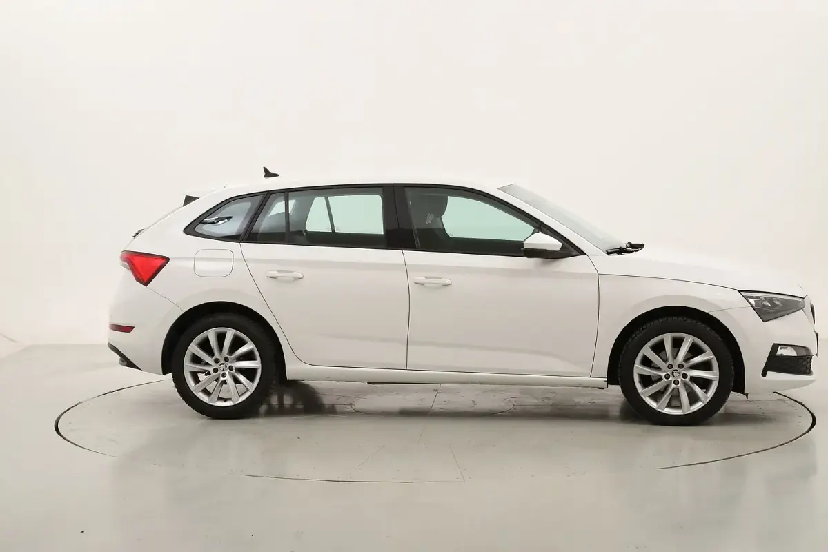 Usata Skoda Scala Style 116 CV (85 kW) 2020 Utilitaria
