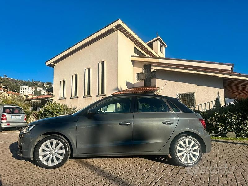 Usata Audi A1 Sportback Ambiente 90 CV (66 kW) 2016 Grigio Utilitaria