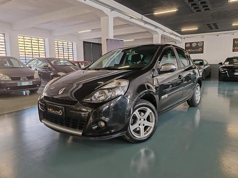 Usata Renault Clio II Luxe 101 CV (74 kW) 2011 Nero Berlina