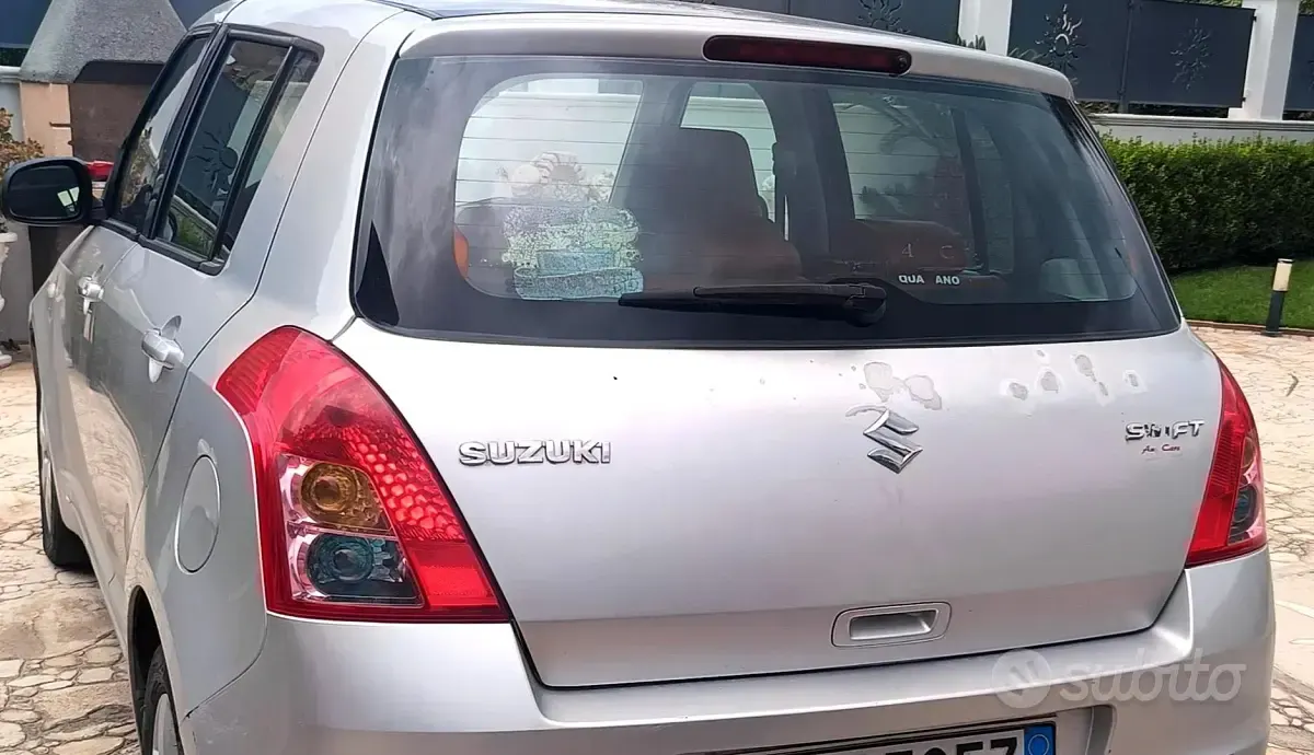 Usata Suzuki Swift 68 CV (50 kW) 2009 Grigio Utilitaria