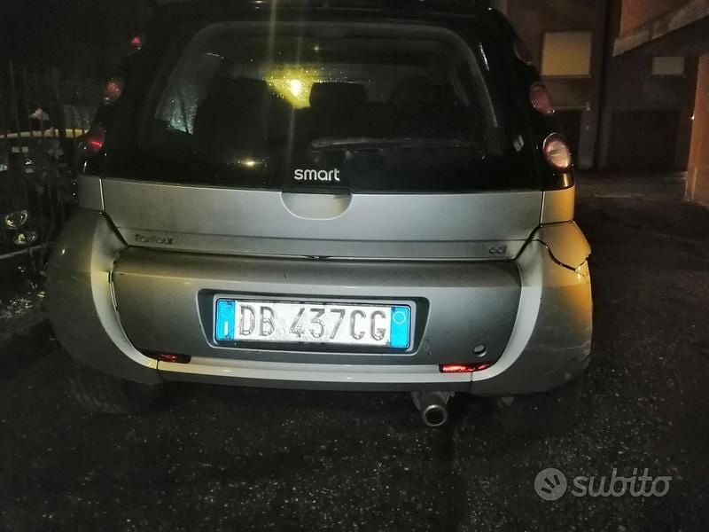 Usata Smart ForFour 95 CV (69 kW) 2006 Grigio Utilitaria