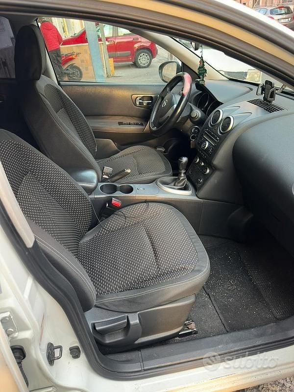 Usata Nissan Qashqai 110 CV (80 kW) 2009 Bianco SUV