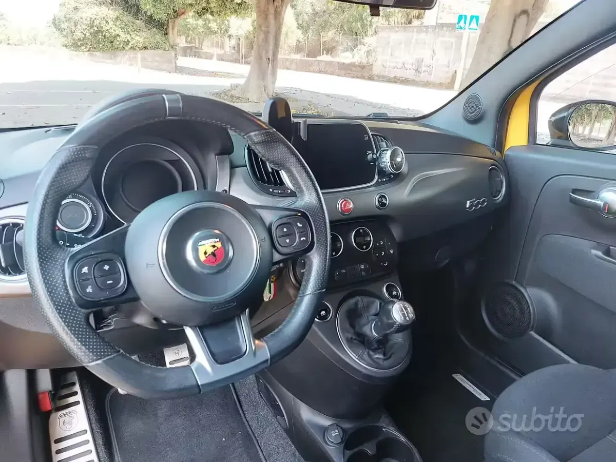 Usata Abarth 595 Pista 160 CV (117 kW) 2018 Giallo Berlina