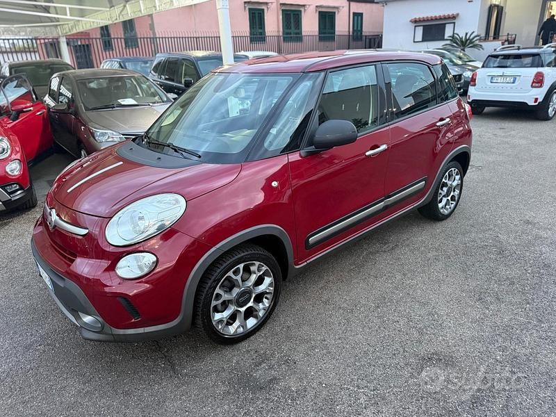 Usata Fiat 500L Trekking 85 CV (62 kW) 2014 Rosso Monovolume