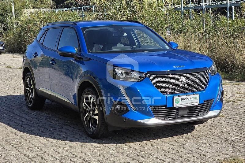 Usata Peugeot 2008 Allure 131 CV (96 kW) 2021 Blu SUV