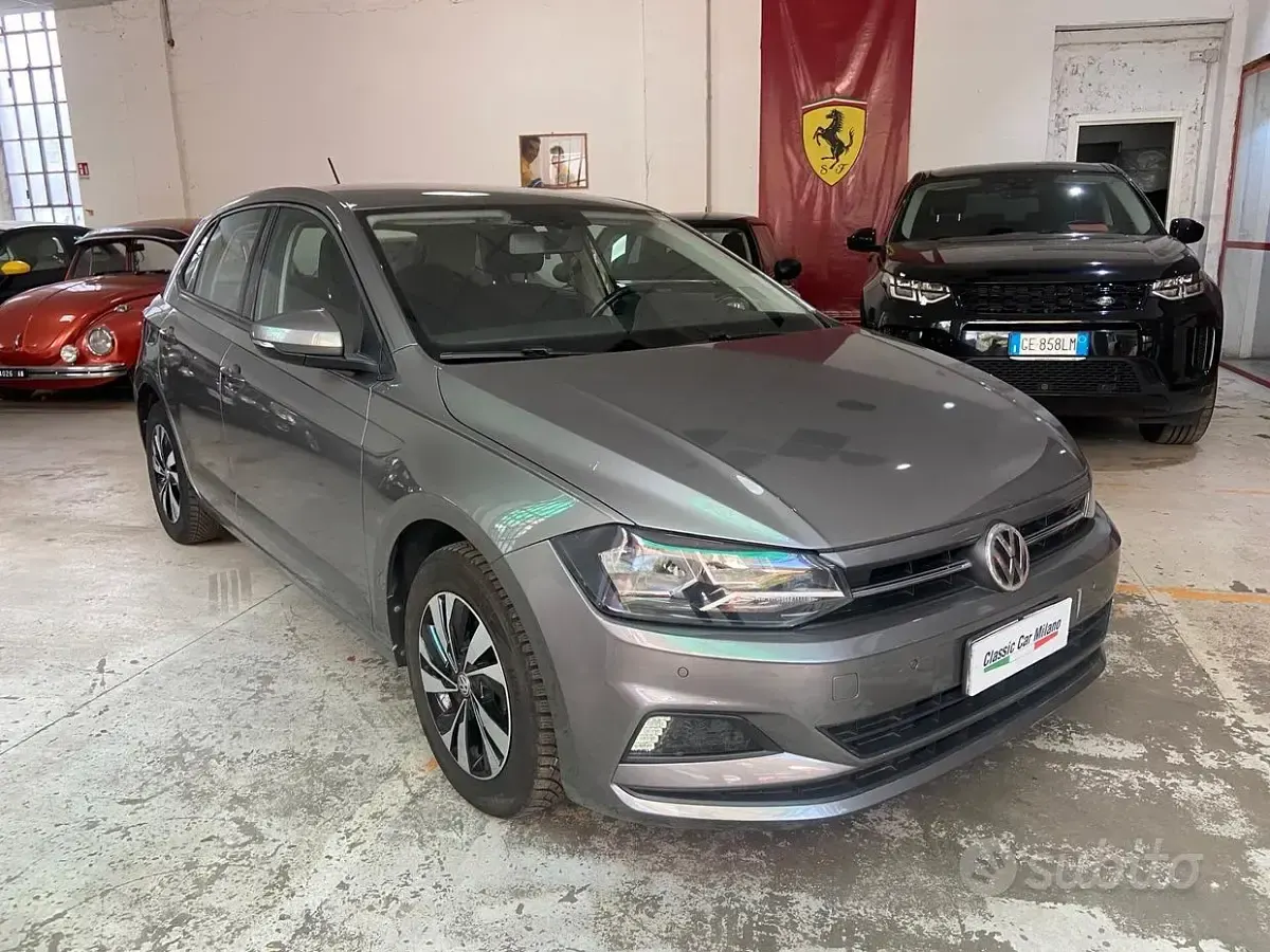 Usata VW Polo Comfortline 75 CV (55 kW) 2018 Grigio Utilitaria