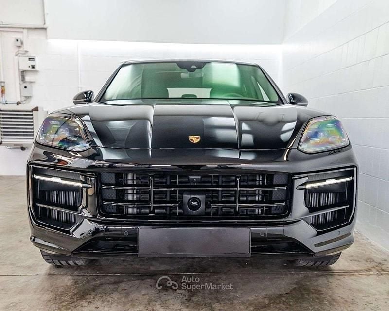 Usata Porsche Cayenne 354 CV (260 kW) 2024 Nero SUV