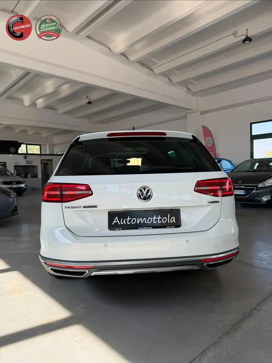 Usata VW Passat Alltrack 190 CV (139 kW) 2019 Bianco Station wagon