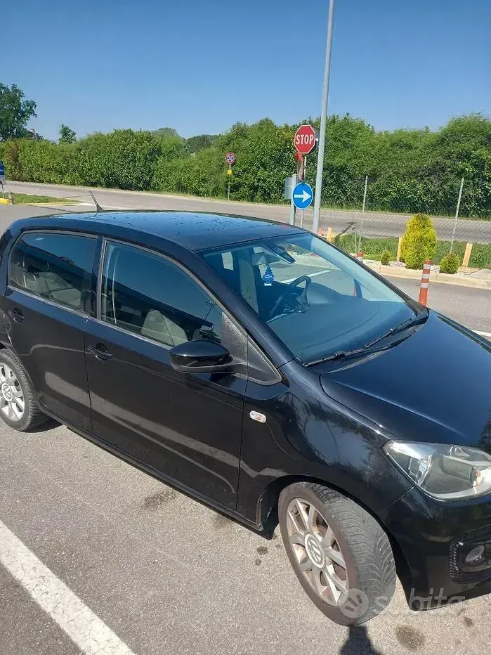 Usata VW up! 60 CV (44 kW) 2013 Nero Utilitaria