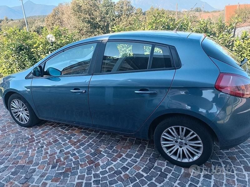 Blu Usata 2008 Fiat Bravo Due volumi | 2700 € (Ottimo prezzo) - Immagine 1/3