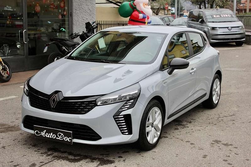 Grigio Usata 2025 Renault Clio V Evolution Tre volumi | 17.200 € (Cara) - Immagine 1/4