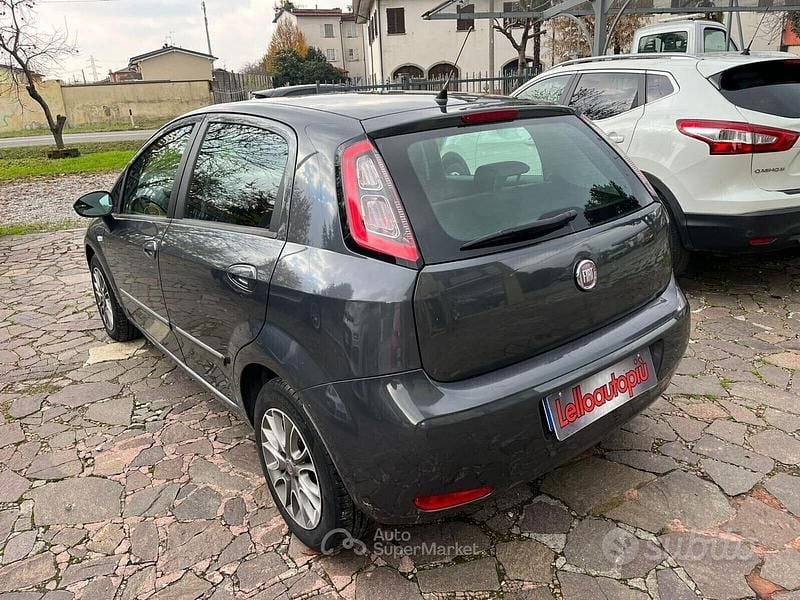Usata Fiat Punto Evo 75 CV (55 kW) 2012 Grigio Utilitaria